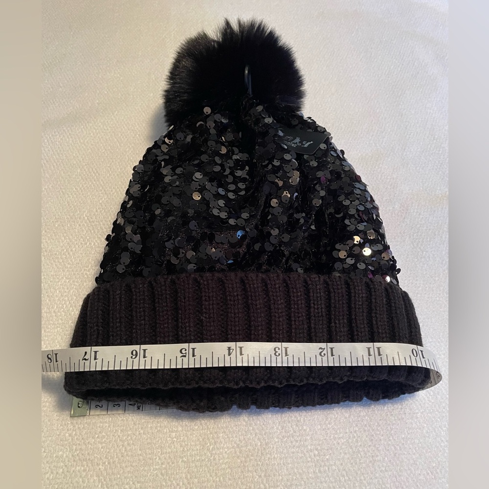 Winter Hat. Black With Sequins And A Fuzzy Pom Pom. Women’s. NWT - Picture 9 of 9